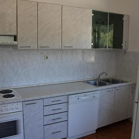 Appartement By The Sea - 13169 Vis