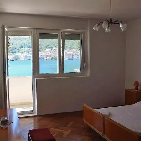 Apartment By The Sea - 13169 Vis